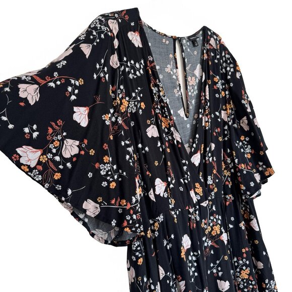Torrid Plus Size 4 BLACK FLORAL Faux Wrap Dress - Picture 3 of 14